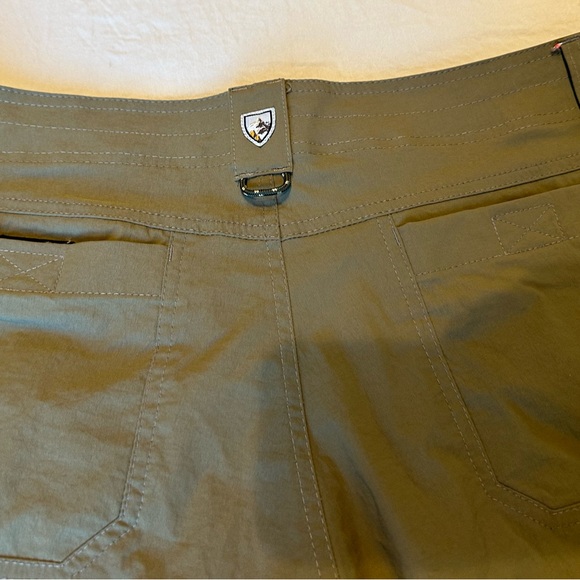 Kuhl NWT Men Size 34 Green Renegade 9 Inch Short Performance Outdoor Camp Hike - Picture 7 of 13